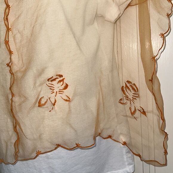 Vintage 60s long orange chiffon scarf with embossed floral design & hem - Picture 4 of 8